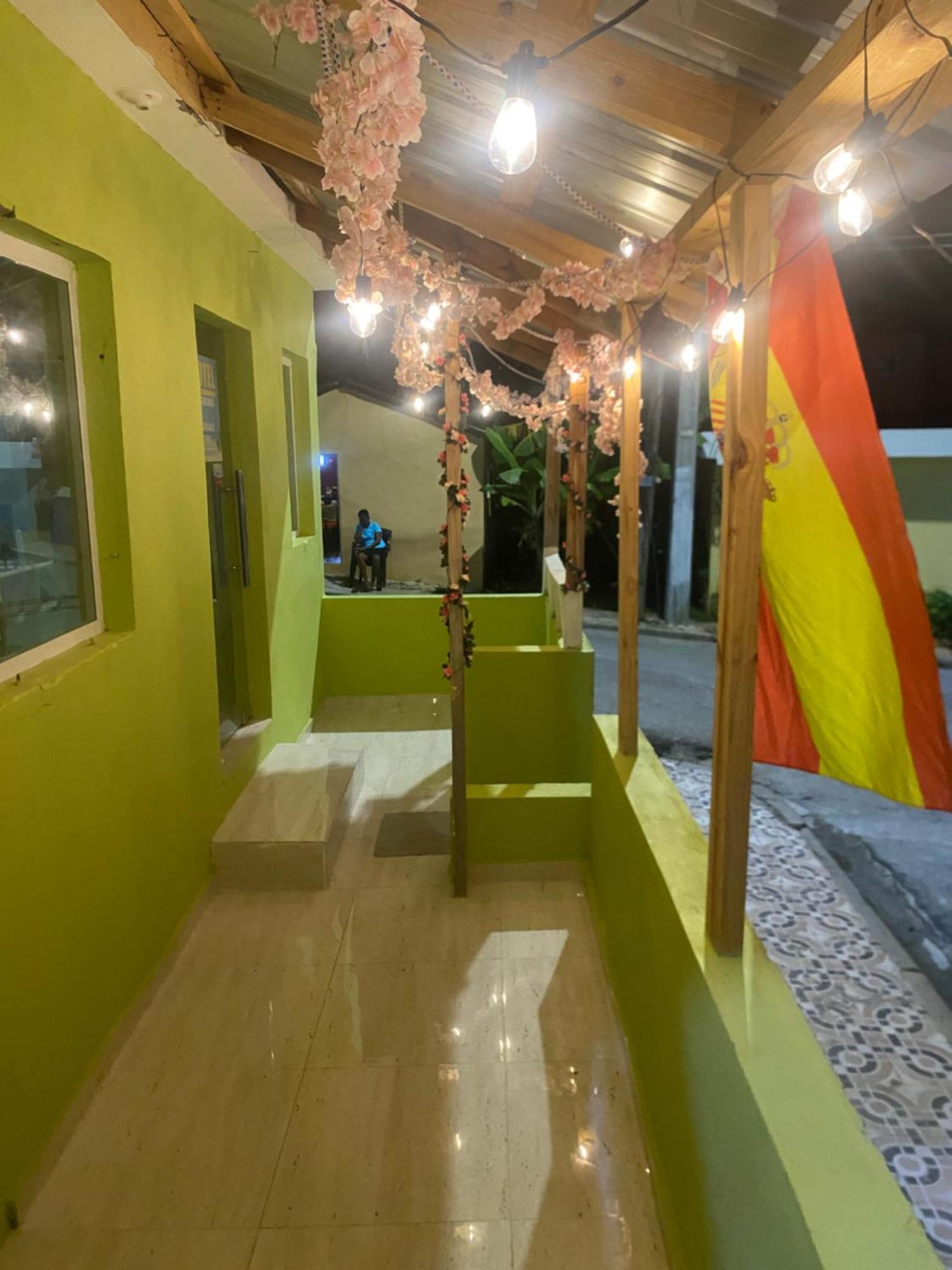 Dona Cornelia Hotel Los Patos Exterior photo