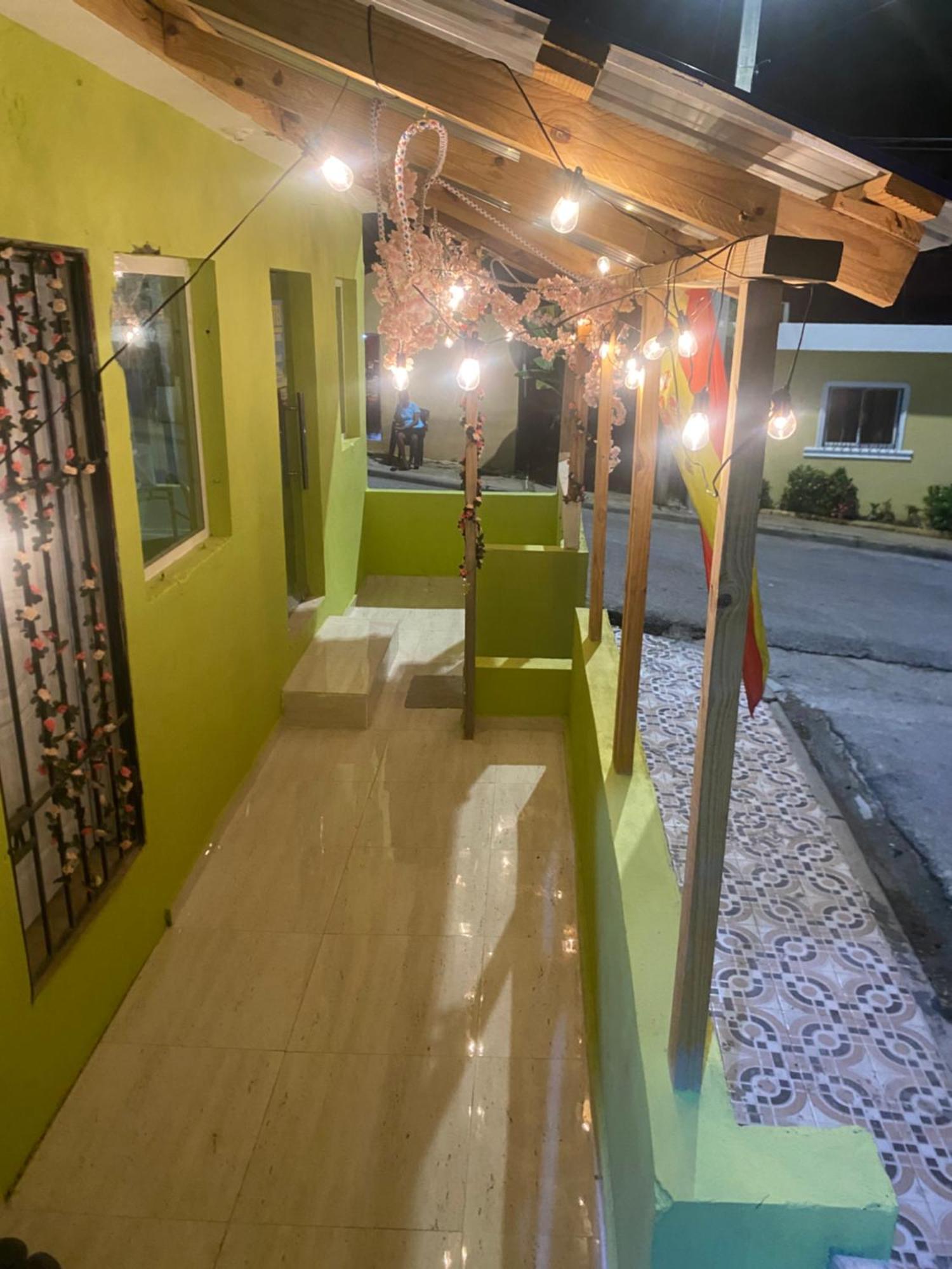 Dona Cornelia Hotel Los Patos Exterior photo